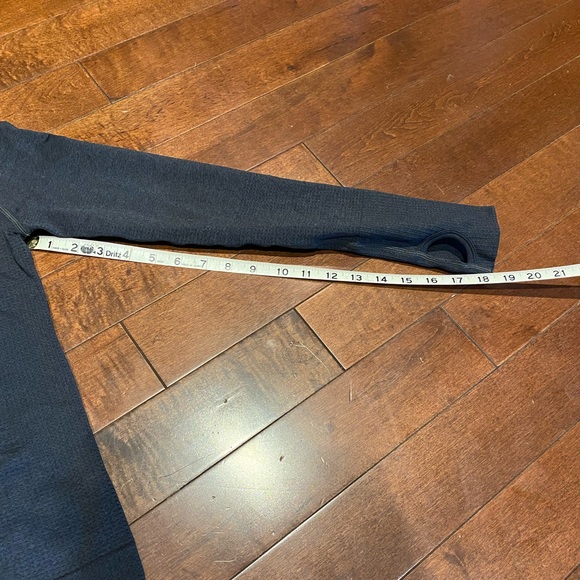 ✨FREE WITH ANY $30 PURCHASE✨ Workout Long Sleeve Shirts for Gym Yoga Running Top - Picture 10 of 11